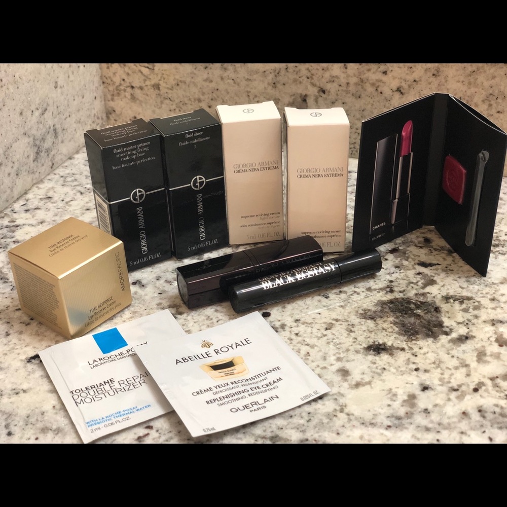 Luxury cosmetic samples